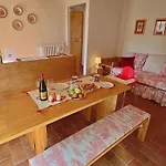 Дом отдыха In With Pool & Forest Монтелаббате