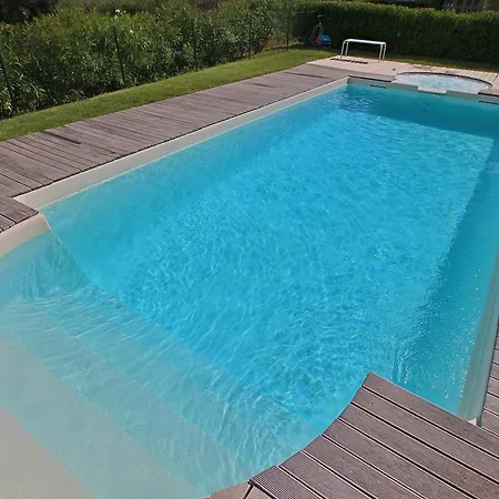 In With Pool & Forest Feriehus *