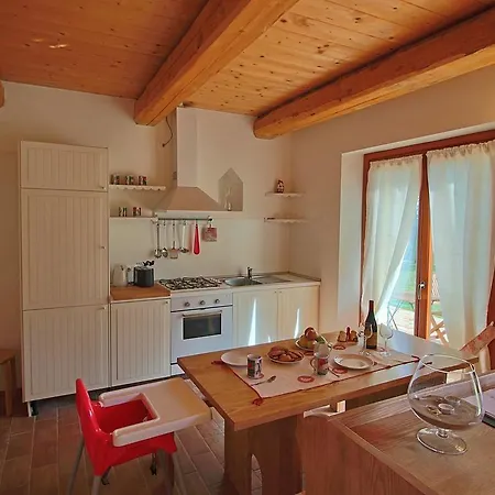 In With Pool & Forest Feriehus Montelabbate