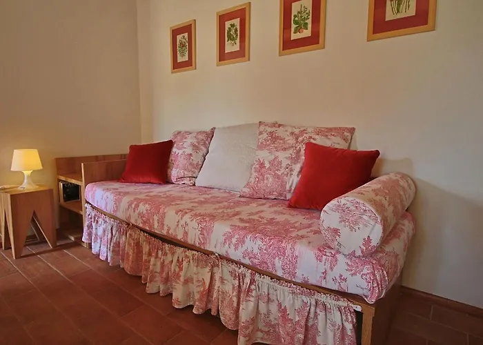 In With Pool & Forest Montelabbate