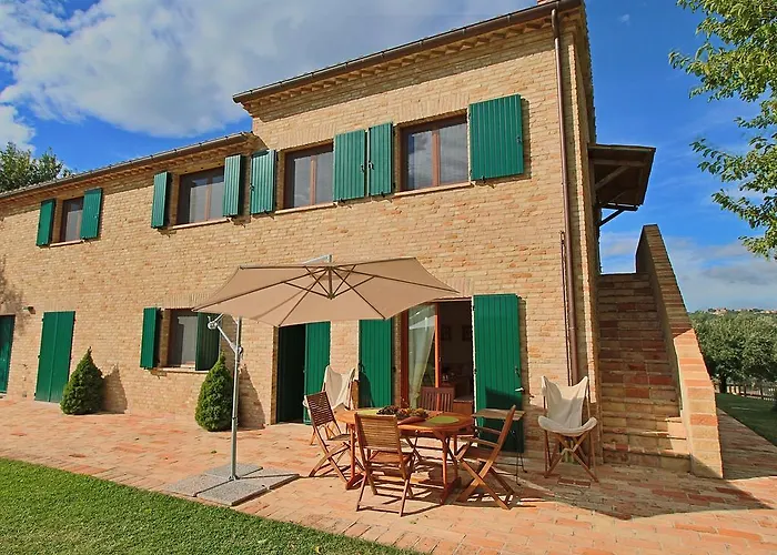 In With Pool & Forest *