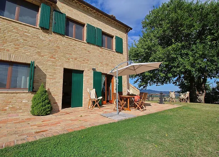 In With Pool & Forest