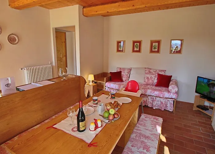 Сasa de vacaciones In With Pool & Forest *