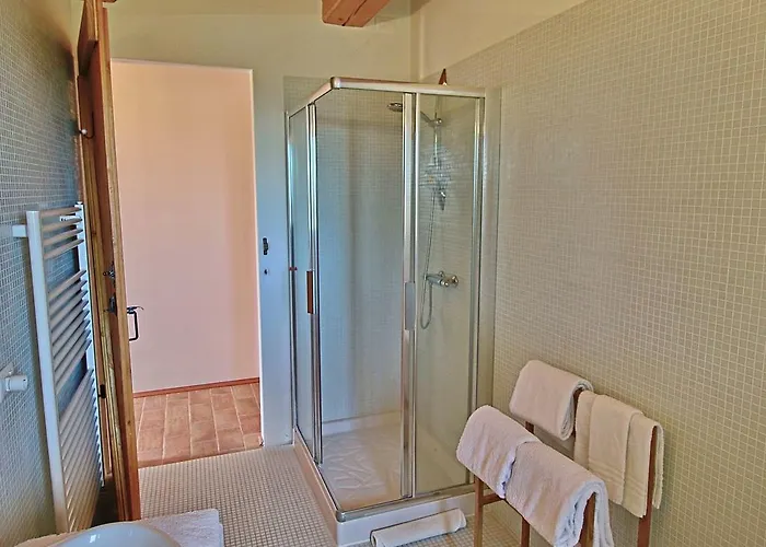 In With Pool & Forest Сasa de vacaciones *