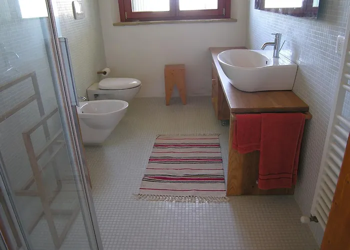 Сasa de vacaciones In With Pool & Forest Montelabbate