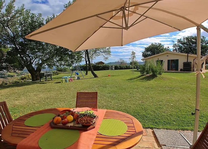 In With Pool & Forest Сasa de vacaciones Montelabbate